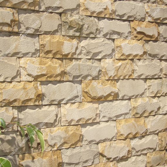 (3) pedra-arenito-amarela-almofadada-parede
