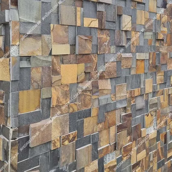 Muro Revestido com Pedra Ferro 15x15 - Decor Pedras